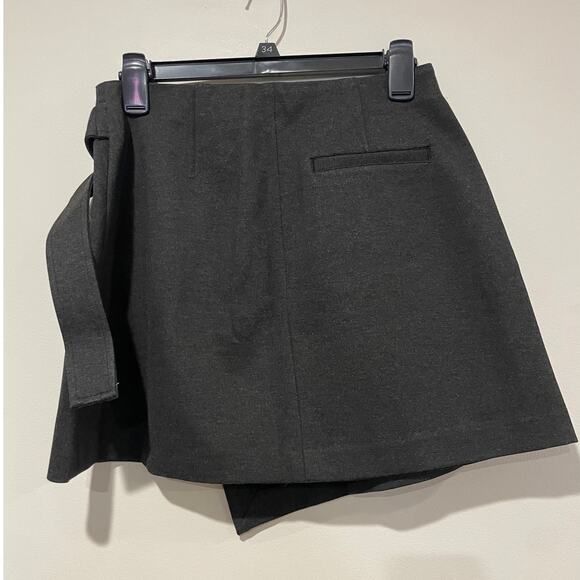 NWT SPANXsmooth Ponte Wrap Mini Skirt with Built-in Short Charcoal Heather Small - Picture 5 of 6